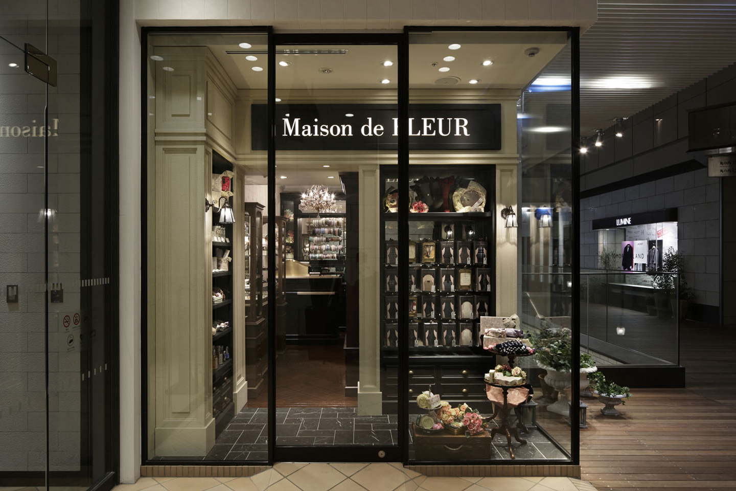 Maison de FLEUR LUMINE YURAKUCHO