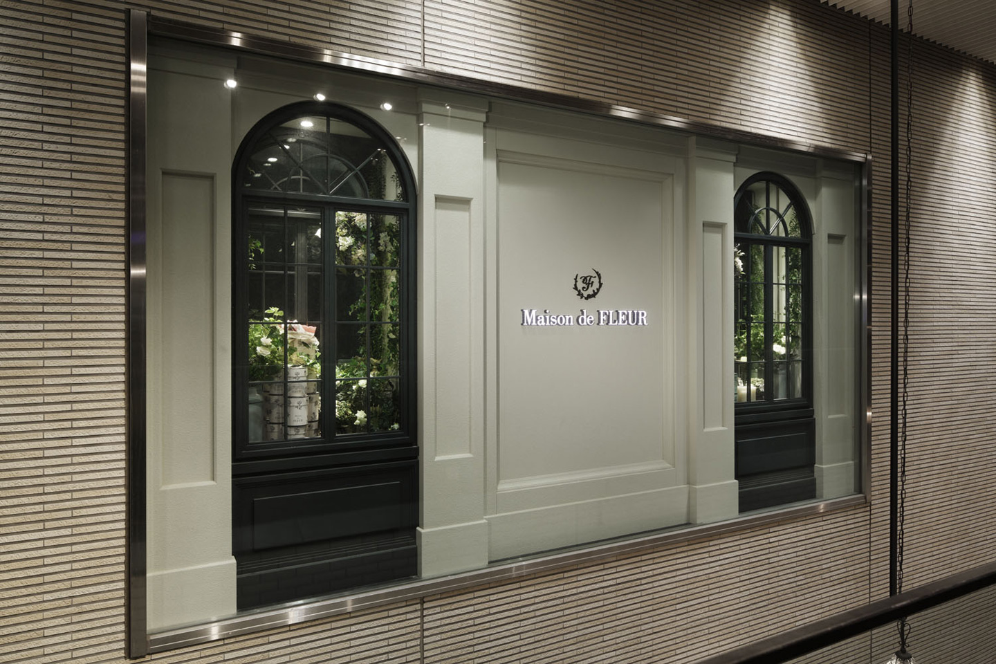 Maison de FLEUR LUMINE YURAKUCHO